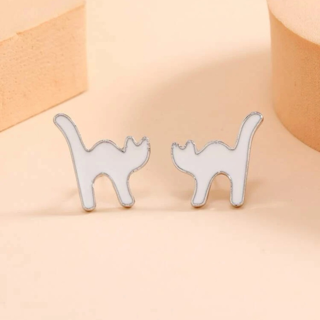 Adorable Kitty Cat Silhouette Stud Earrings